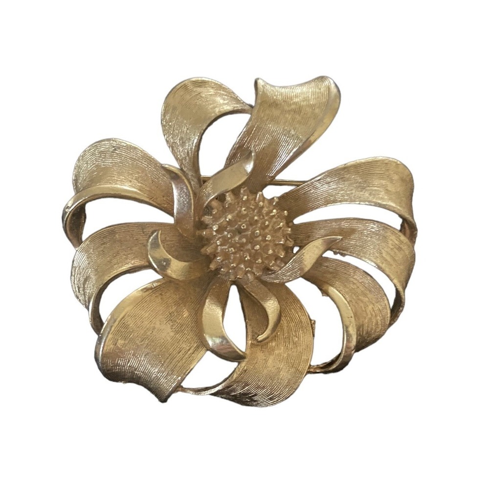 Vintage Signed CORO Matte Textured Gold Tone Large Flower Brooch